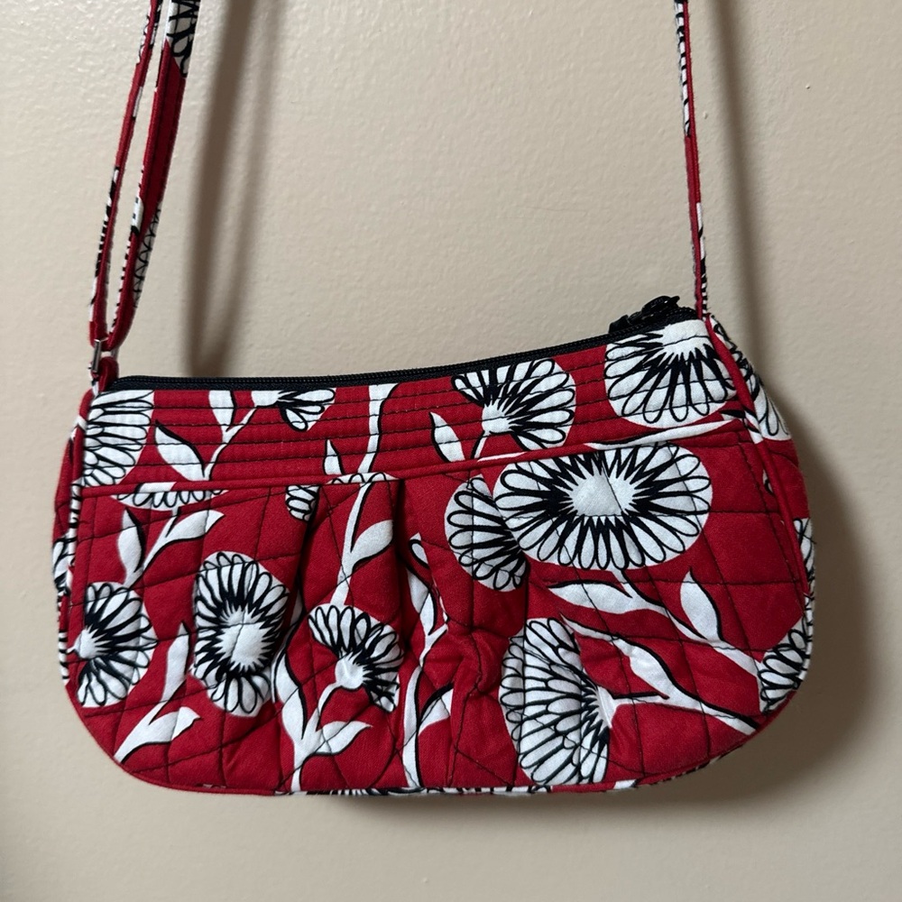 Vera Bradley Deco Daisey Small Crossbody Purse Retired Fall 2013 10" wide